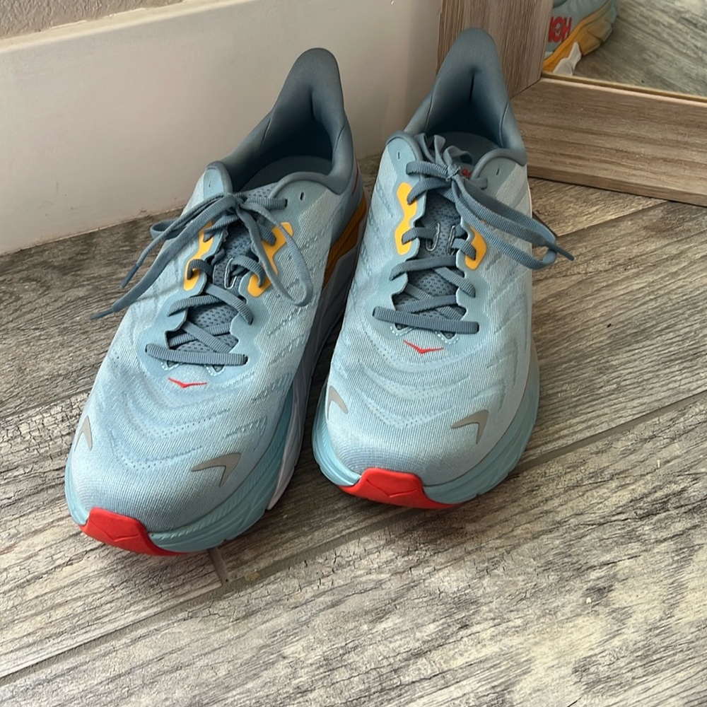 Like new Hokas